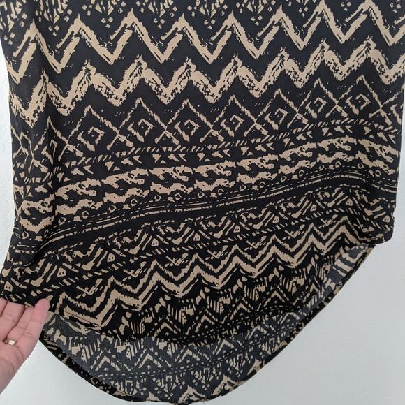 LUSH Loose Fit Sleeveless Aztec Southwestern Print Geometric Pattern Blouse XS - Picture 2 of 7